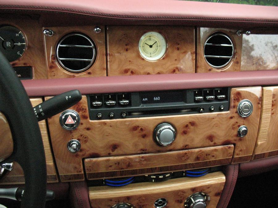  Rolls-Royce Phantom 2007 года  (фото 16 из 102)